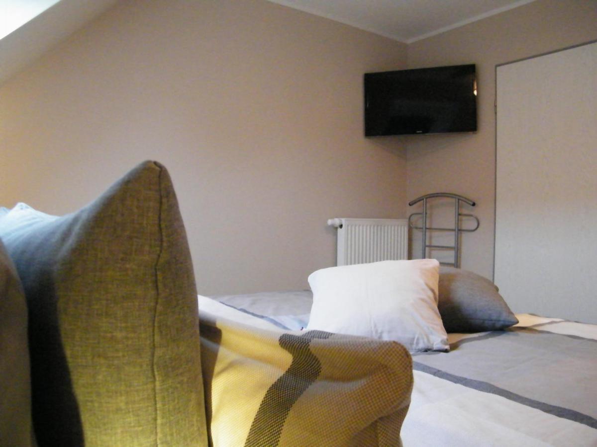 Gastehaus " Schone Aussicht " Apartment Neuharlingersiel Luaran gambar