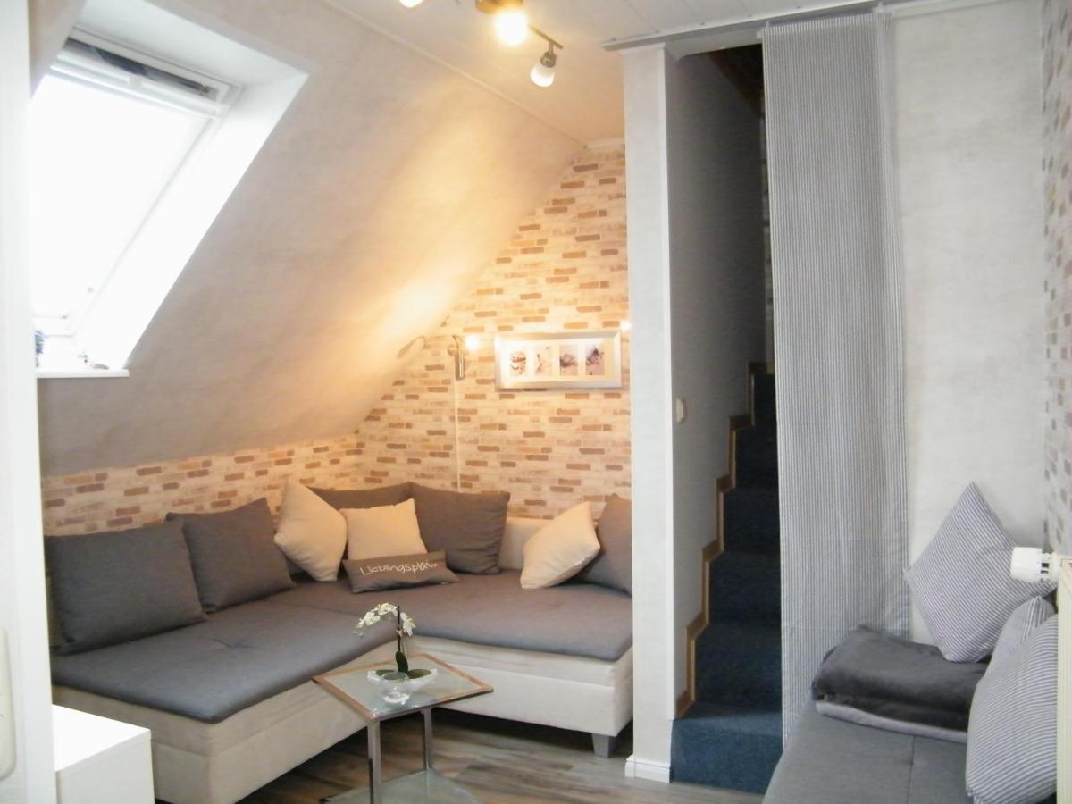 Gastehaus " Schone Aussicht " Apartment Neuharlingersiel Luaran gambar