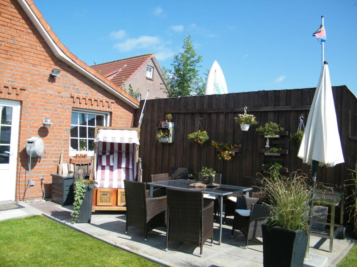 Gastehaus " Schone Aussicht " Apartment Neuharlingersiel Luaran gambar